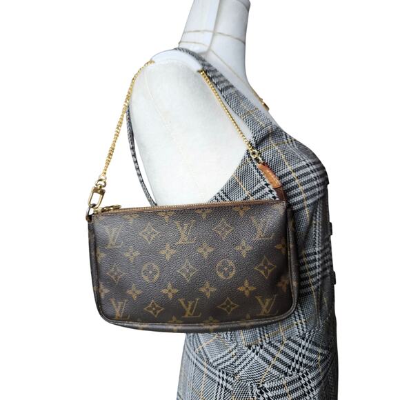Louis Vuitton Pochette Accessoires Monogram Canvas Shoulder Bag Vintage LV - Picture 4 of 15